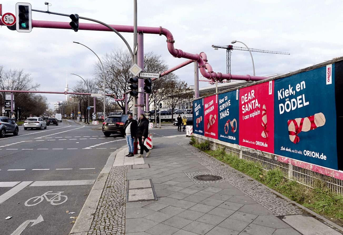 Da kiekste, wa? ORION Weihnachtskampagne sorgt für Gesprächsstoff in Hamburg und Berlin